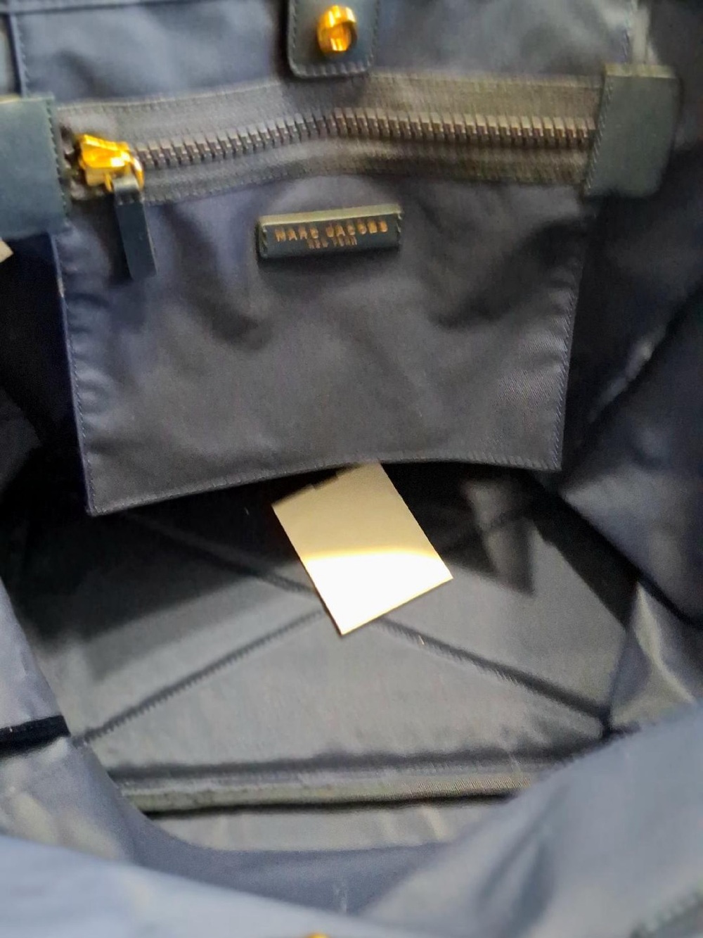 MARC JACOBS LARGE NYLON TOTE WEEKENDER BAG - Picture 8 of 10
